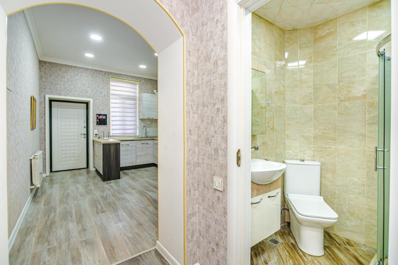 Luxury 2 Room Apartment In The Center 巴库 外观 照片