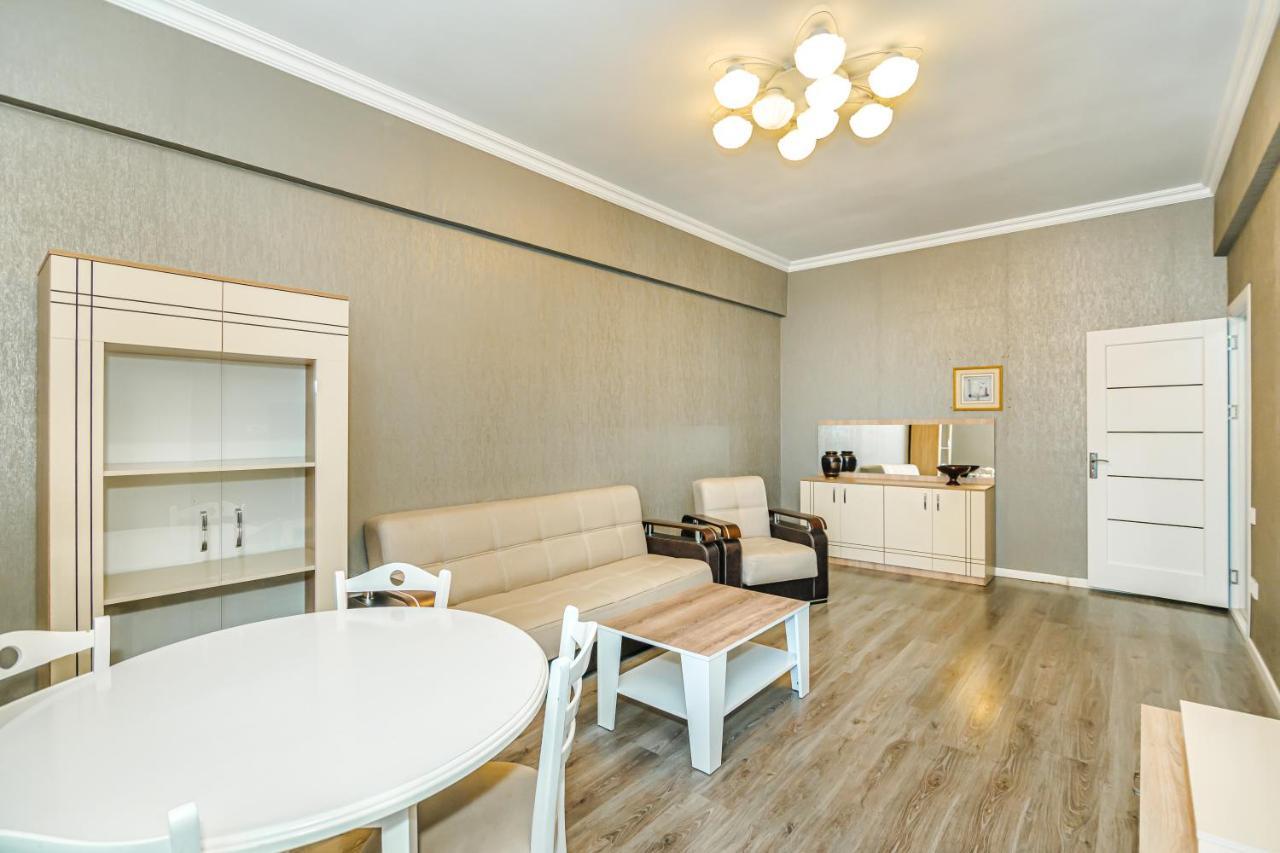 Luxury 2 Room Apartment In The Center 巴库 外观 照片